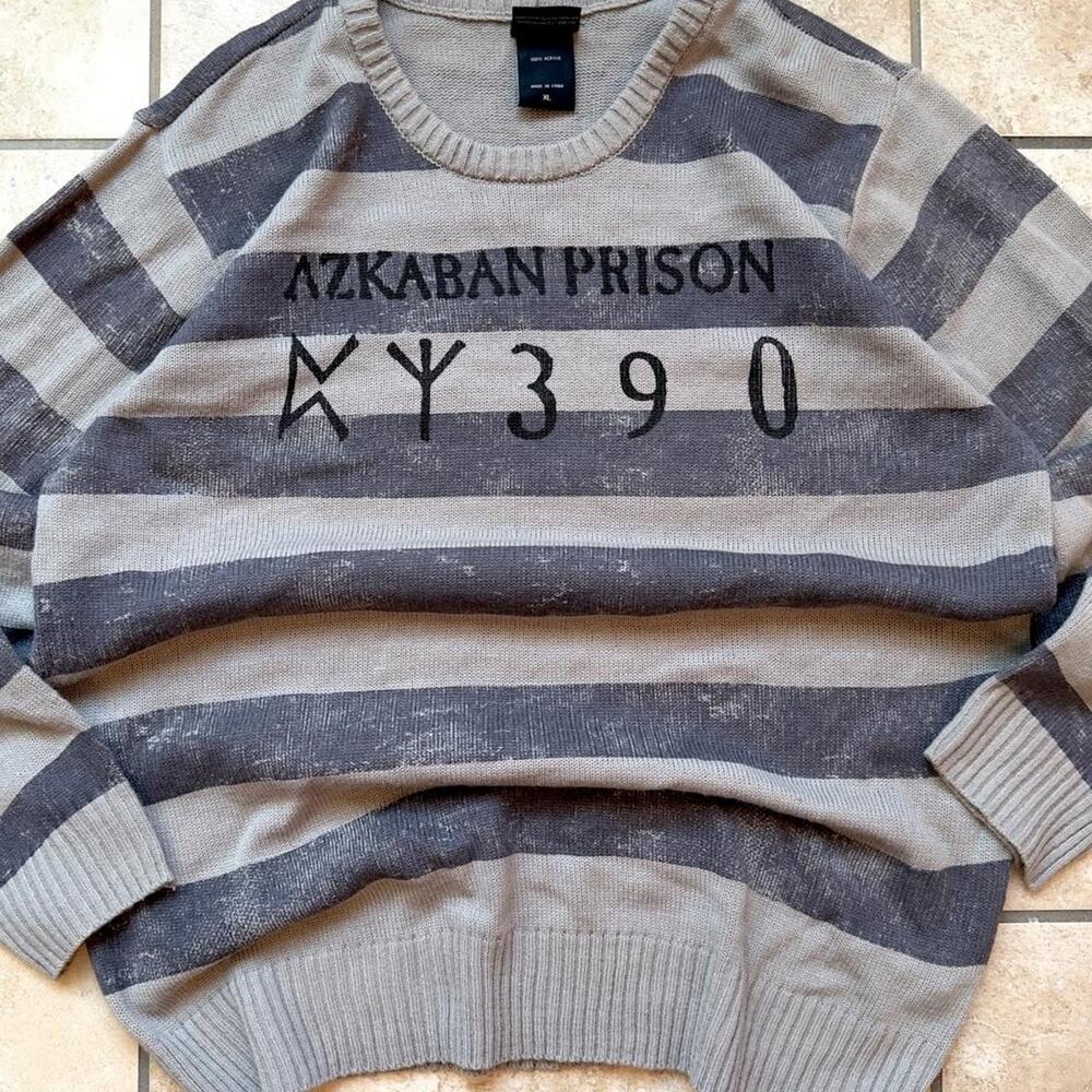 Wizarding World of Harry Potter Azkaban Prison Sweatshirt - Size XL